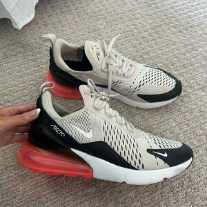 Nike Air Max 270 Men’s Size 9.5